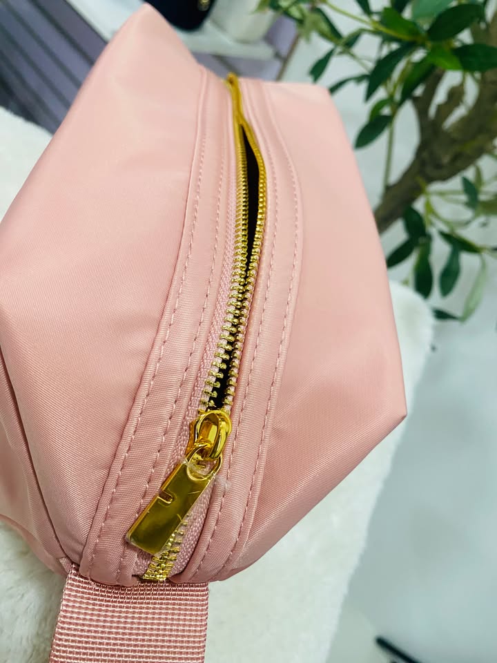 Burberry Her Pink Pouch
